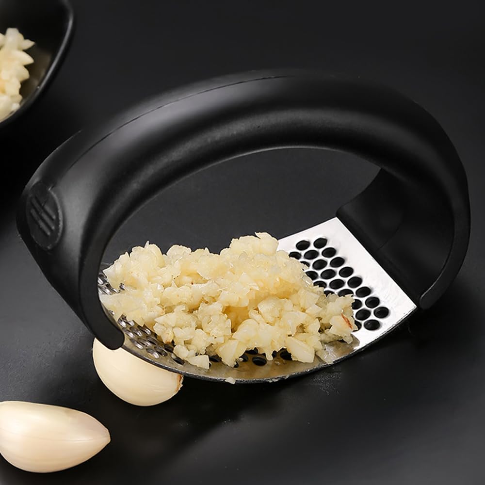 Stainless Steel Garlic Rocker, Manual Garlic Press, Premium Garlic Mincer Garlic Crusher, New Innovative Garlic Chopper with Peeler and Scraper for Comfortable Grip (1, black)