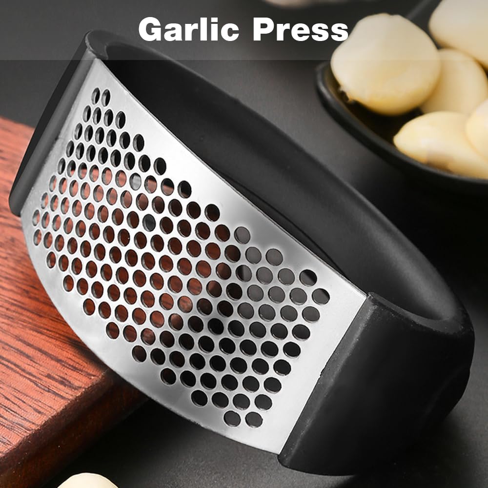 Stainless Steel Garlic Rocker, Manual Garlic Press, Premium Garlic Mincer Garlic Crusher, New Innovative Garlic Chopper with Peeler and Scraper for Comfortable Grip (1, black)